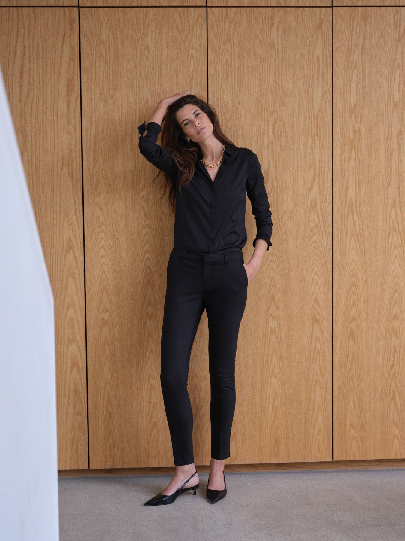 Modelshot / Black / Detail